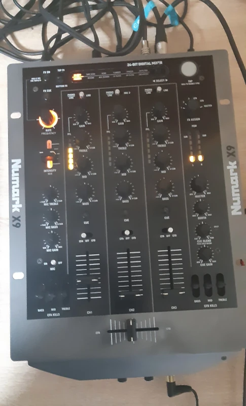 attribut alt: ma table de mixage